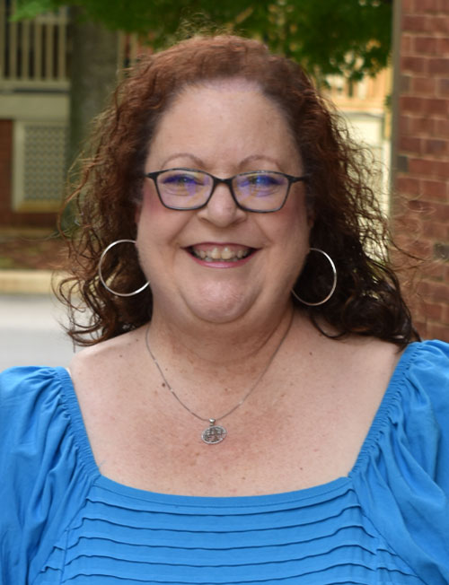 Laurel Custer